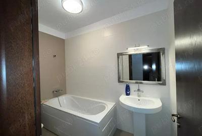 Apartament cu 3 camere semidecomandat în Berceni - 2