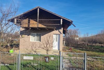 Casă cu 2 camere în Hotarele - 2