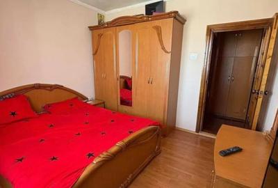 Apartament cu 3 camere decomandat în Micro 18 - 3