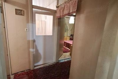 De vanzare apartament cu 3 camere in zona Torontalului-Bucovinei - 2