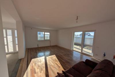 Casa Spa?ioasa cu 7 Camere, 242 mp Utili ?i 600 mp Teren - 12