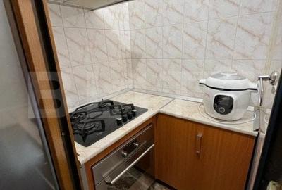 Apartament cu 4 camere decomandat, 79,46 mp,  zona Sara - 8