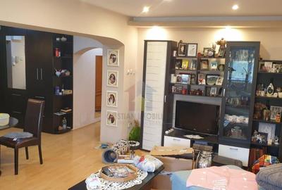 3 camere etaj 1, 2 balcoane, Mobilat si Utilat, decomandat, - 15