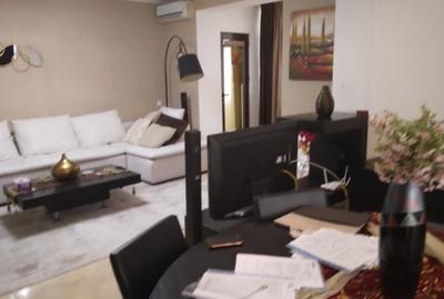 Apartament cu 4 camere semidecomandat în Alba Iulia