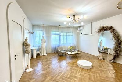 Apartament cu 3 camere decomandat în Primăverii