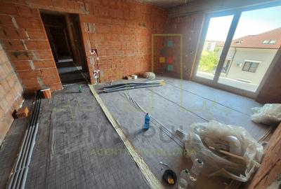 Braytim, Timisoara 3 camere bucatarie separata, 2 bai, etaj intermediar
