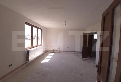Casă cu 5 camere cu Teren 1204 Mp în Central - 3