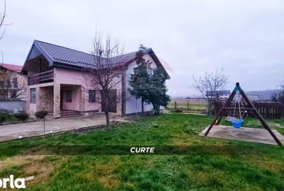 Casă cu 4 camere cu Teren 575 Mp în Recea - 2
