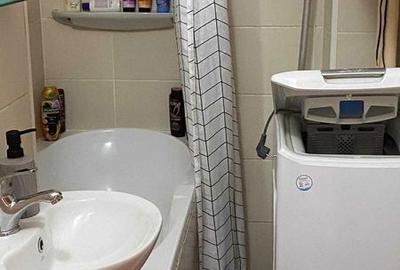 Garsonieră decomandată în Decebal - 2