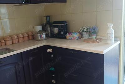 Apartament cu 3 camere nedecomandat în Central