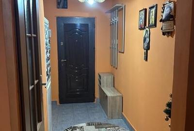 Garsonieră decomandată, mobilată în Soarelui - 4