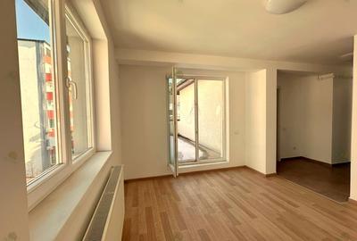 Garsonieră decomandată în Central - 1