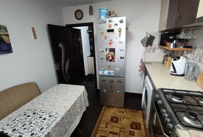 Apartament cu 2 camere semidecomandat, mobilat în Podu Roș - 6