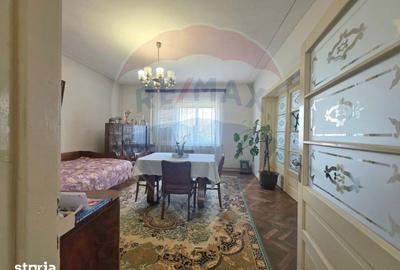 Casă cu 3 camere cu Teren 655 Mp în Central - 8