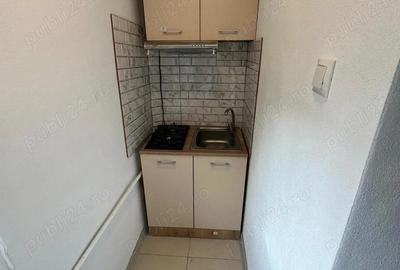 Garsonieră decomandată în 1 Mai - 7