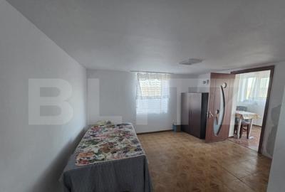 Casă cu 2 camere cu Teren 2500 Mp în Central - 3