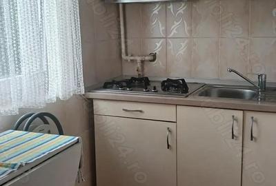 Pe Cuza Voda, ofer garsoniera de inchiriat, etaj1, mobilata si utilata, 220 euro luna - 5