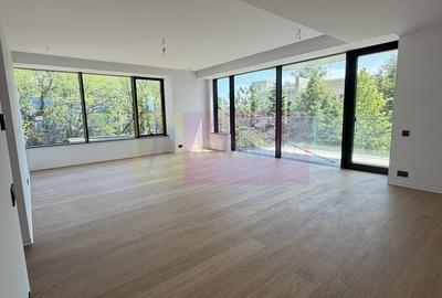 Apartament cu 4 camere decomandat în Lacul Tei