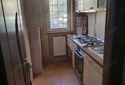 Apartament 2 camere semidecomandate, parter, Str. Gh. Petra?cu - 3