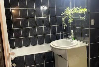 Vand apartament , 2 camere , decomandat , etaj 3 , stadion - 10