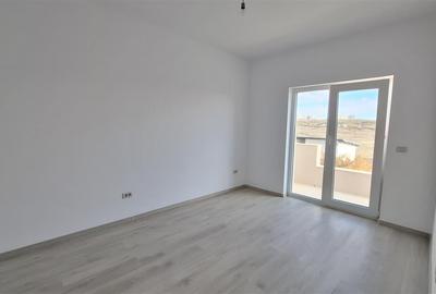 Mutare imediata!Casa Rediu,4 camere,Dressing,Teren 722 mp,0% Comision - 12