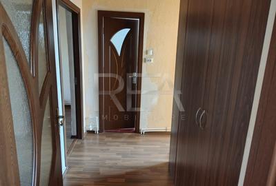 Apartament 3 Camere , Semi-Decomandat , Alexandru Obregia - 4