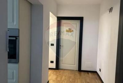 Apartament cu 3 camere decomandat în Central - 3