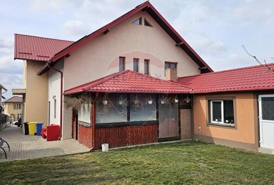 Casă cu 6 camere cu Teren 1000 Mp în Sfântu Ilie - 9