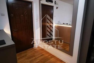 Apartament cu 3 camere, centrala proprie, zona Dambovita - 8