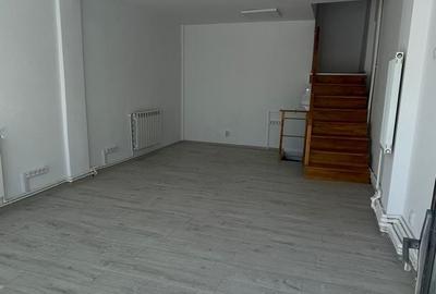 Spațiu comercial, de 83 mp, în Mazepa 2 - 1