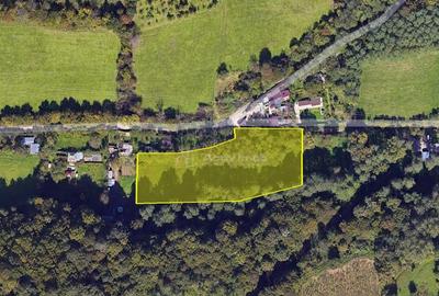 Resita, Teren Drept Intravilan, Langa Prau si Drum, Parcelab - 32