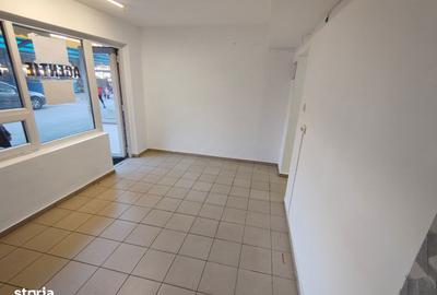 Spațiu comercial, de 32 mp, în Central - 7