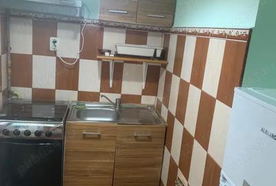 Apartament cu 3 camere semidecomandat în Central - 5