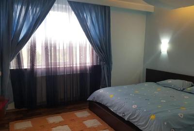 Vila  5 camere  , in Ploiesti, zona 8 Martie. - 15