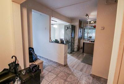 Apartament cu 4 camere decomandat, mobilat în 9 Mai - 7