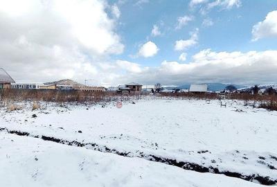 Teren de 2000 mp, în Zărnești - 3