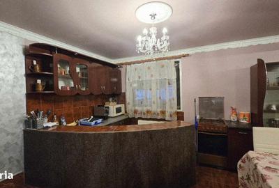 Casă cu 4 camere cu Teren 1200 Mp în Bratca - 10