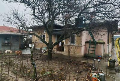 Teren de 1000 mp, în Central - 3