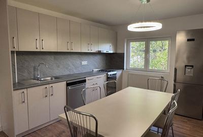Apartament cu 3 camere decomandat în Exterior Vest - 5