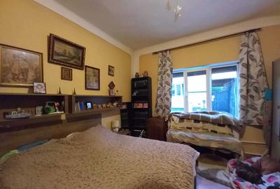 Casă cu 4 camere în Central - 3