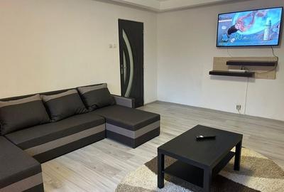 Apartament cu 3 camere semidecomandat, mobilat în Uverturii - 2