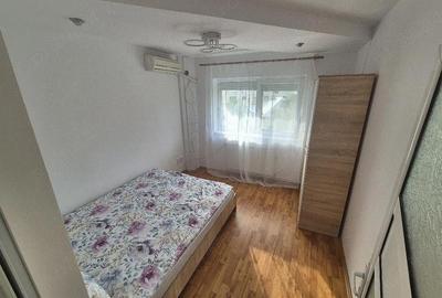 Apartament cu 3 camere semidecomandat în Central - 3