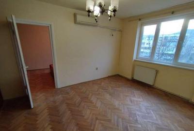 Apartament 3 camere, zona Posta Veche - 8