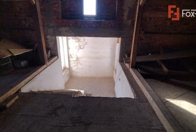 Casă individuală cu 8 camere cu Canalizare în Săcălaz - 32