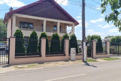 Vila impozanta in zona linistita la 15 minute de capitala!