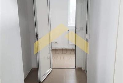 De vanzare doua hale pe un teren imprejmuit 9000 mp zona Gai - 3