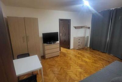 Apartament cu 2 camere semidecomandat în Spitalul Județean