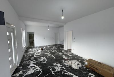 1/2 Duplex Parter Sanmihaiu Roman ,3 Camere,2 Bai,Toate Utilitatile - 4