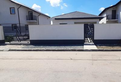 Casă individuală cu 4 camere cu Canalizare în Cumpăna - 2