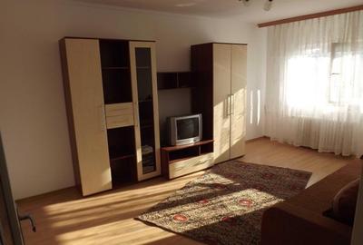 Apartament cu 2 camere decomandat, mobilat în Dacia